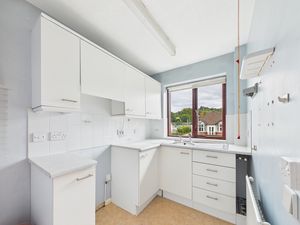 Kitchen- click for photo gallery